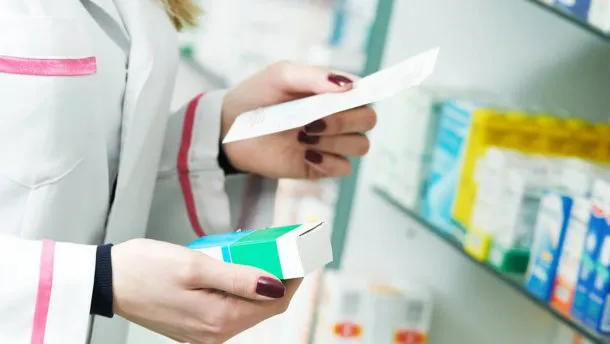 В аптек, які продають ліки без рецептів, хочуть забирати ліцензії