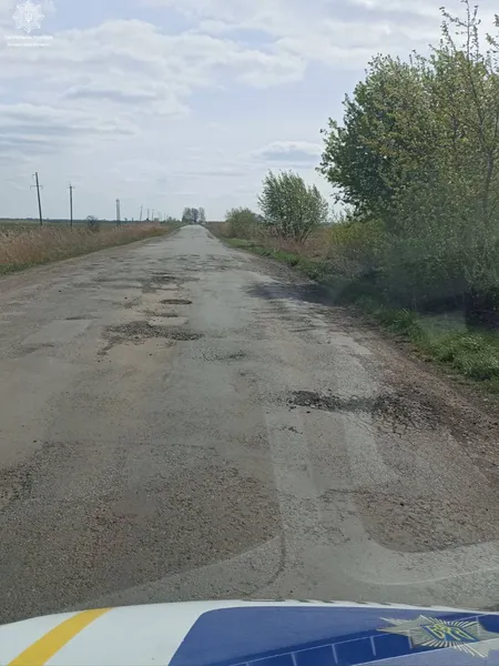 На Волині патрульні щоденно фіксують недоліки на дорогах (фото)