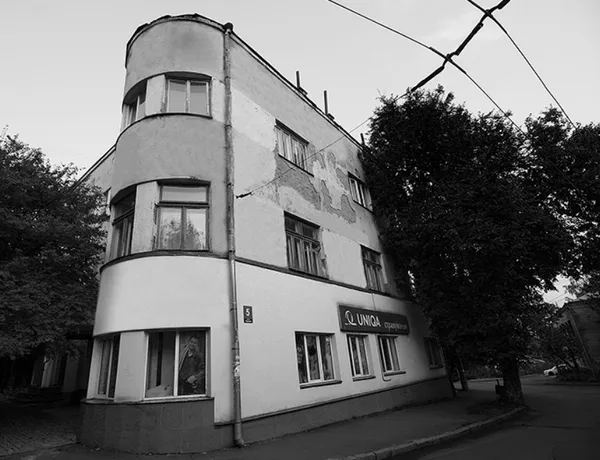 У Луцьку в будинку на Парковій дислокувався підрозділ жандармерії (фото)