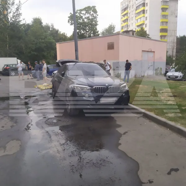 У Москві підпалили авто посадовця Генштабу збройних сил росії (відео)