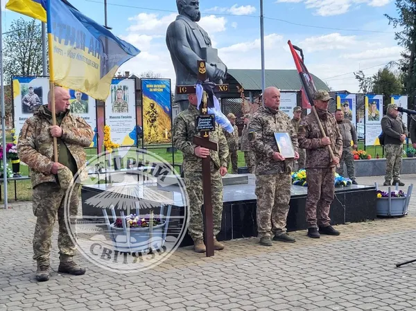 Серце зупинилося у лікарні: на Волині провели в останню путь прикордонника Олександра Ясінського (фото)