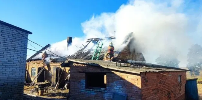 У Луцькому районі загорілась господарська будівля (фото)