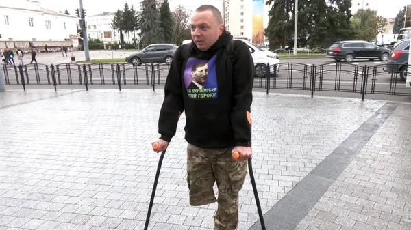Люди з порушенням зору перевірили Луцьк на доступність