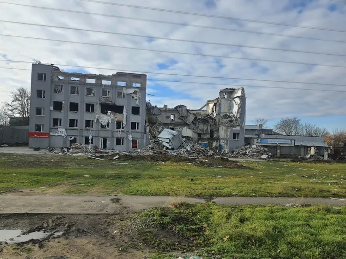 Люди не покидали рідного міста: луцькі волонтери показали, як живе деокупований Херсон (відео)