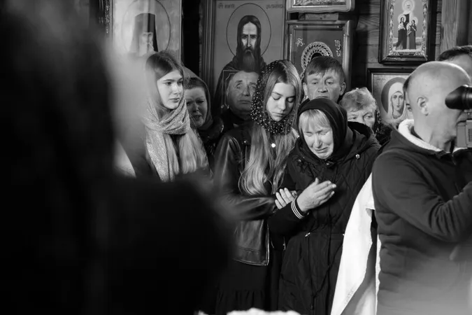 Лучани провели в останню дорогу загиблого Героя Андрія Черевка (фото)