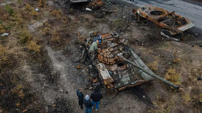 Близько 51 900 окупантів, 2 122 танки, 1 237 артсистем: втрати ворога на 9 вересня