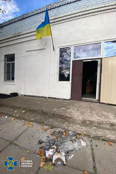 На деокупованій Херсонщині знайшли російську «військову форму» на дітей (фото)