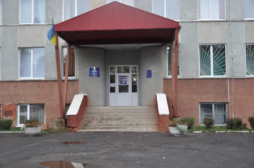 У Луцьку з третього поверху тубдиспансеру випав 83-річний чоловік