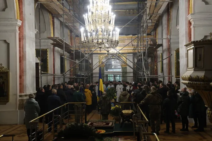 У Луцьку попрощалися із загиблим на Донеччині Олександром Машлаєм (фото)