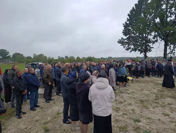 На Волині провели в останню земну дорогу воїна Віталія Щербачука (фото)