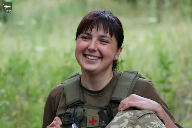 Бойовий медик волинської бригади одночасно рятувала 15 поранених бійців (фото)