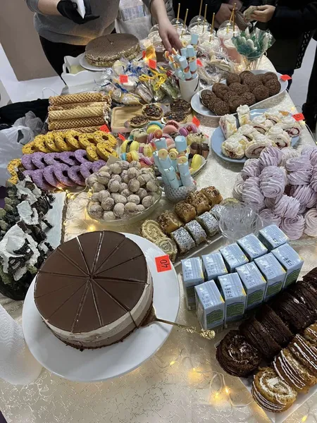 У Рованцях відбувся благодійний ярмарок на підтримку ЗСУ (фото)