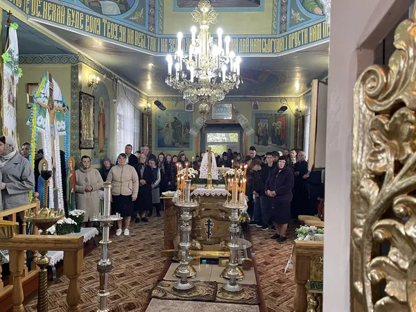 На Волині попрощалися з багаторічним настоятелем Володимиром Лапінським (фото)