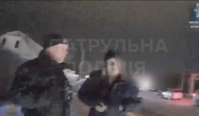 У Ковелі п'яний водій розтрощив чужу автівку та втік