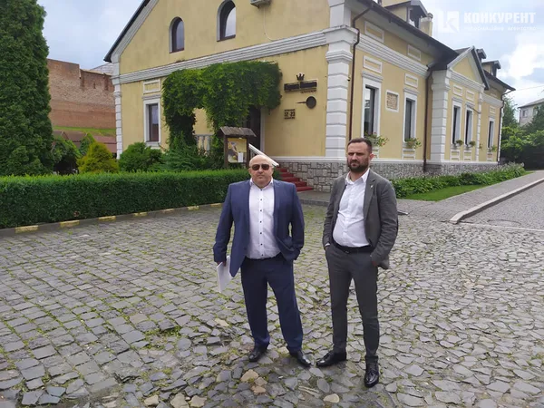 У замку Любарта готуються до приїзду Зеленського (ФОТО)
