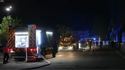 У Луцьку ліквідували пожежу в «Адреналін Сіті»: рятувальники розбирають конструкції (фото)