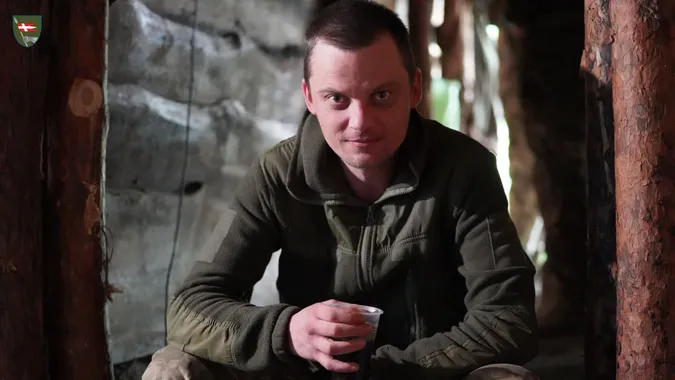 Кава під цигарку, жарти і свобода: показали фронтові сніданки волинських воїнів