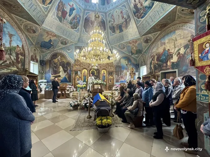 У Нововолинську попрощалися із полеглим Захисником Олександром Бєловим (фото)