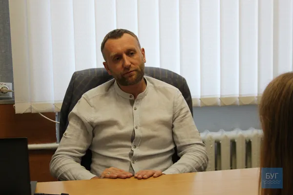 Мама учениці нововолинського ліцею стверджує, що вчителька б'є та принижує її дитину (відео)
