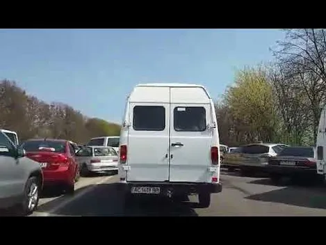 Біля Гаразджі – автомобільний хаос (відео, фото, оновлено) 