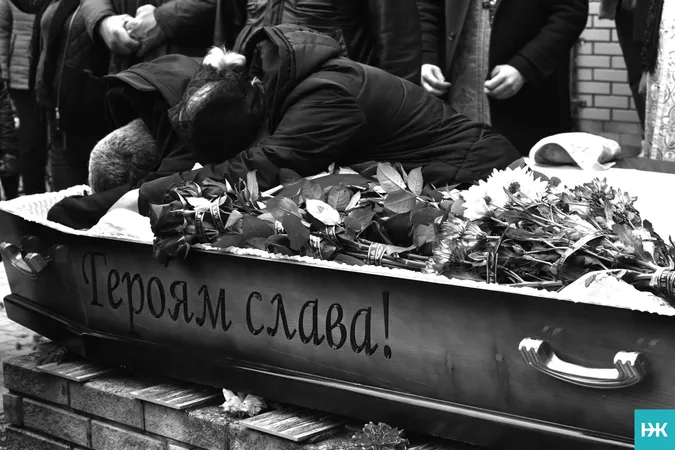 Повернувся не на весілля, а на свій похорон: на Волині попрощалися з капітаном волинської «сотки»