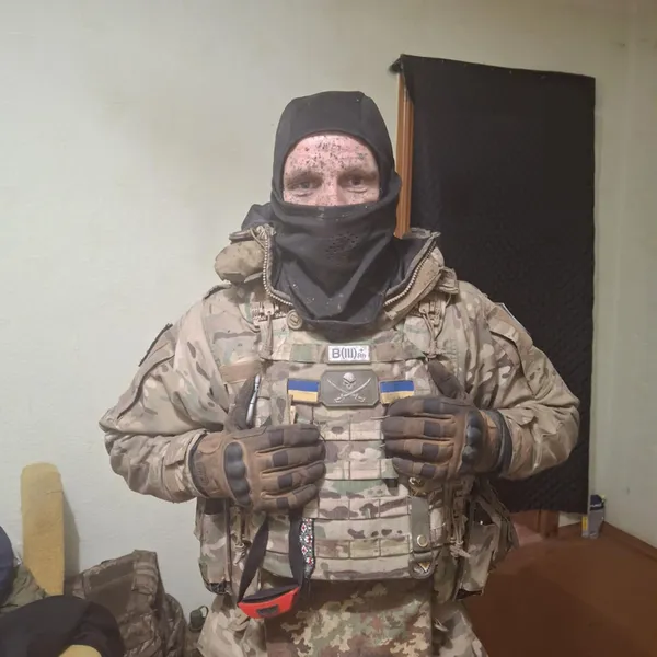 Вивіз не один десяток поранених хлопців: воїн «князівської» бригади отримав нагрудний знак