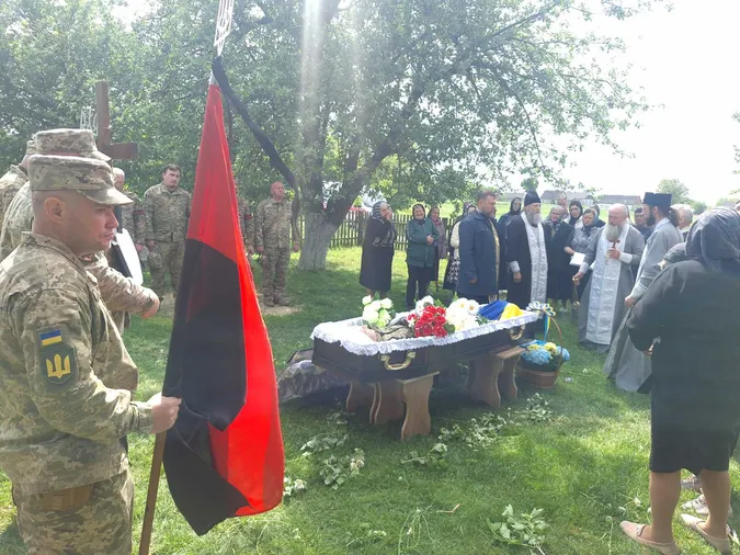 Помер у лікарні: на Волині попрощалися із Захисником Ігорем Матвіюком (фото)