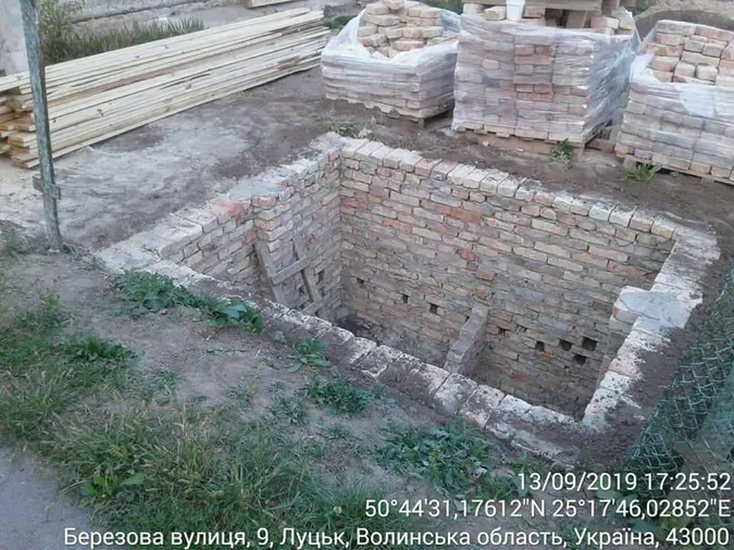 Лучан покарають за те, що рили септики без дозволу (фото)