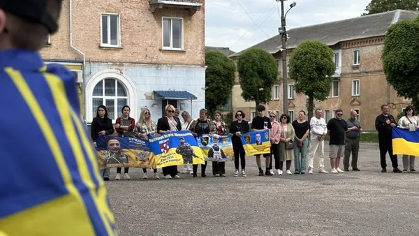 «Важливо, щоб нас почули»: у селищі на Волині – перша акція на підтримку безвісти зниклих військових (фото)