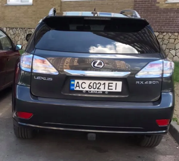 У Луцьку викрали Lexus