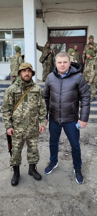 Боксер Ломаченко вступив до тероборони