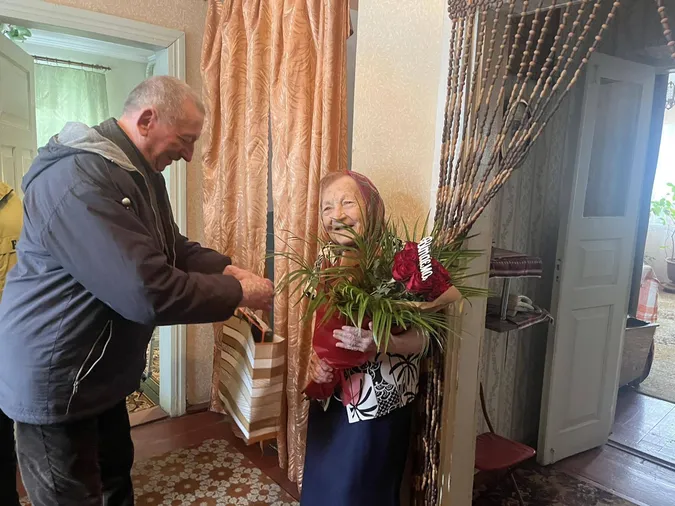 Поетеса з Луцького району відсвяткувала 94-річчя (фото)