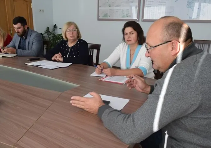 На Любешівщині напрацьовують важливий для розвитку освіти документ (фото)