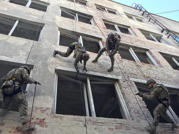 Керівник волинської «Альфи»: «В злочинців шансів немає»