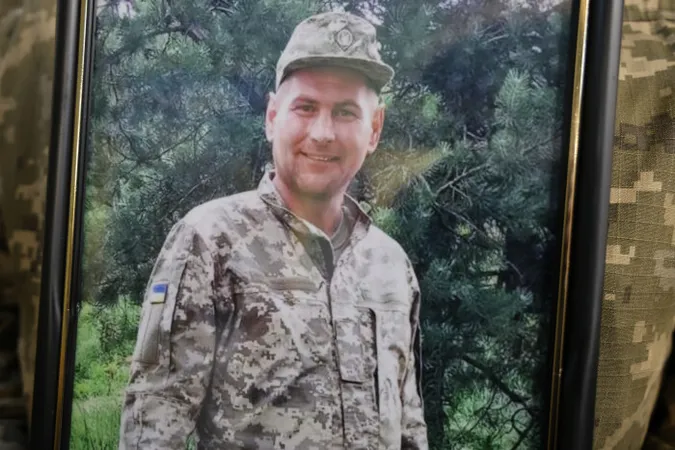 У Луцькій громаді попрощалися з полеглим Героєм Іваном Матвіюком (фото)