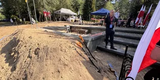 55 трун і спільна молитва: на Волині відбулося перепоховання жертв подій 1943 року (фото)