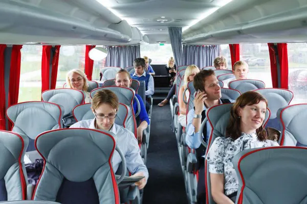 Автобус, поїзд чи BlaBlaCar: чим лучанам їхати дешевше, швидше та безпечніше