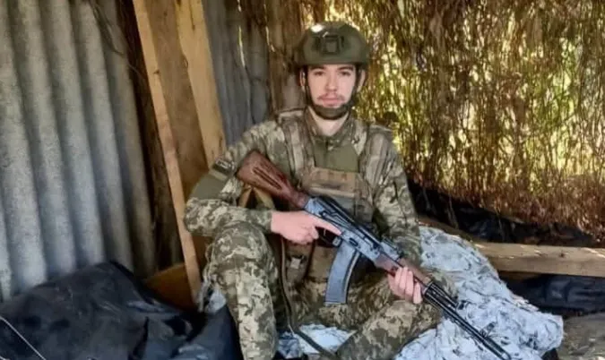 Перебило ногу, але командування не залишив: прикордонник із Волині розповів про жорсткий бій на Харківщині (фото)