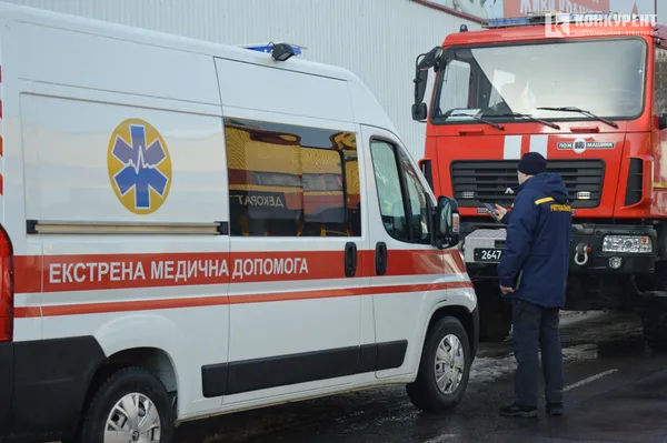 Швидка, пожежники і поліція: що трапилося біля «Нової лінії» у Луцьку (фото)