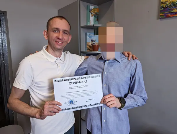 У Луцькому СІЗО хлопця навчили «істинним взаємовідносинам» з Богом (фото)