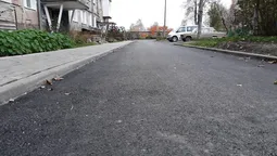 У Луцьку завершується ремонт прибудинкової території на Львівській (фото)