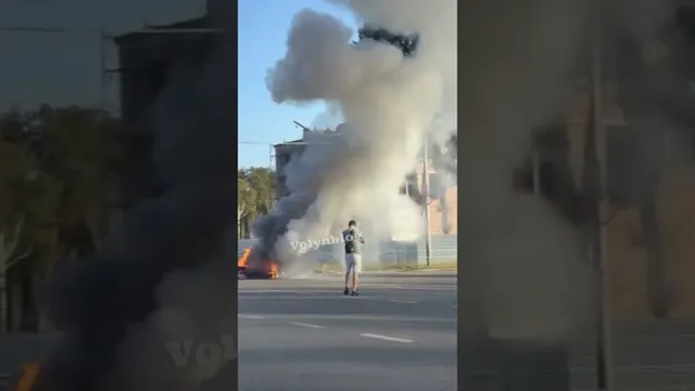 Горів мотоцикл: у серйозній ДТП у Ковелі травмувались люди (відео)