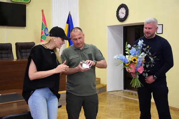 До волинських прикордонників завітала Оля Полякова (фото)