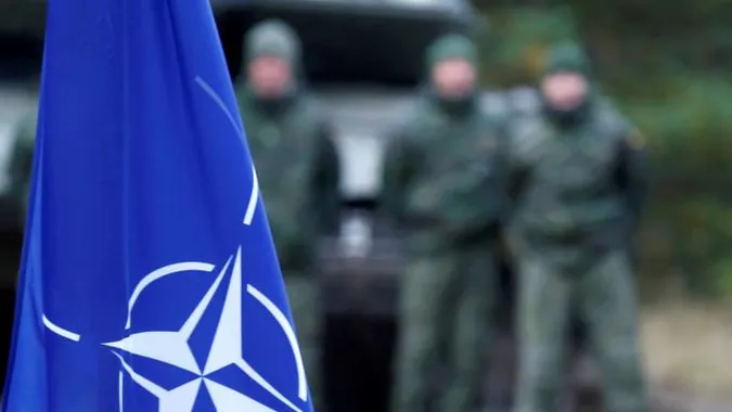Чи підтримують українці відмову від НАТО у разі гарантій безпеки від інших країн (опитування)