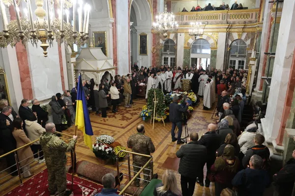 У Луцьку попрощалися з 30-річним захисником Владиславом Драганчуком (фото)