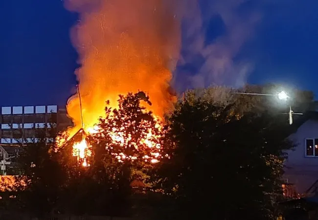 У Луцьку загорівся балкон у 14-поверхівці, а протипожежна система не спрацювала (фото)