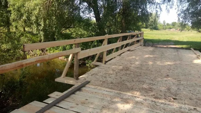 На Волині селяни самостійно відремонтували переправи через Стир (фото)