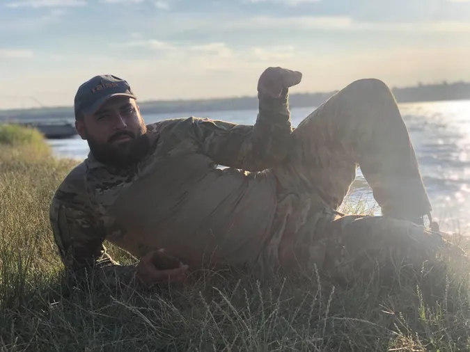 На Волині друзі загиблого спецпризначенця на своєму весіллі зібрали гроші для ЗСУ (фото)