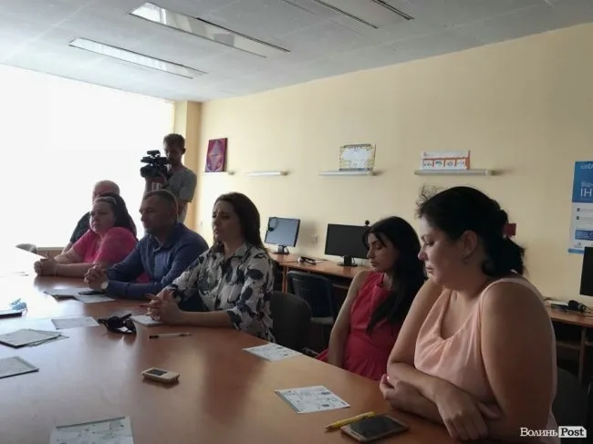Лучанам розповіли деталі підписання декларацій з лікарями (фото)