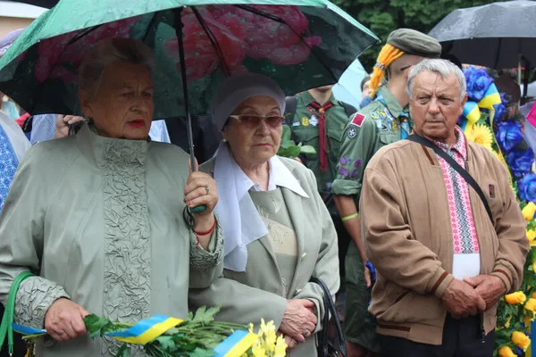 У Луцьку вшанували пам'ять розстріляних в 1941 році в'язнів тюрми (фото)